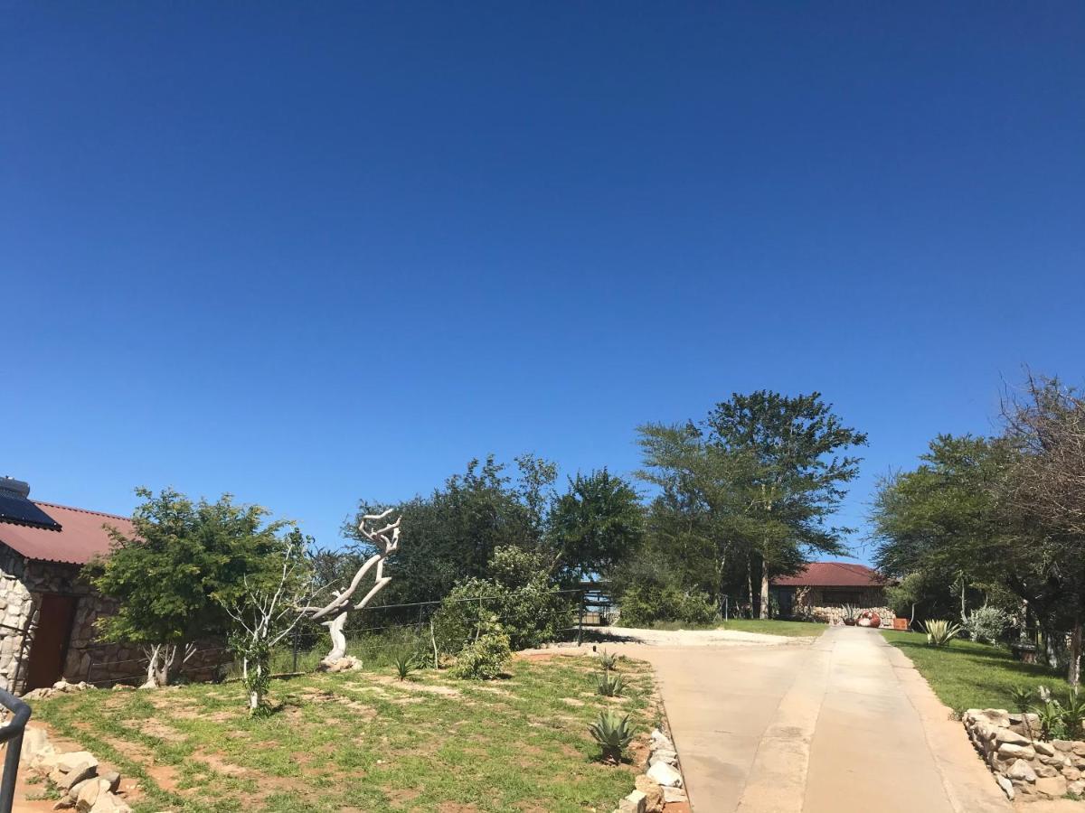 Aloegrove Safari Lodge Otjiwarongo Ngoại thất bức ảnh